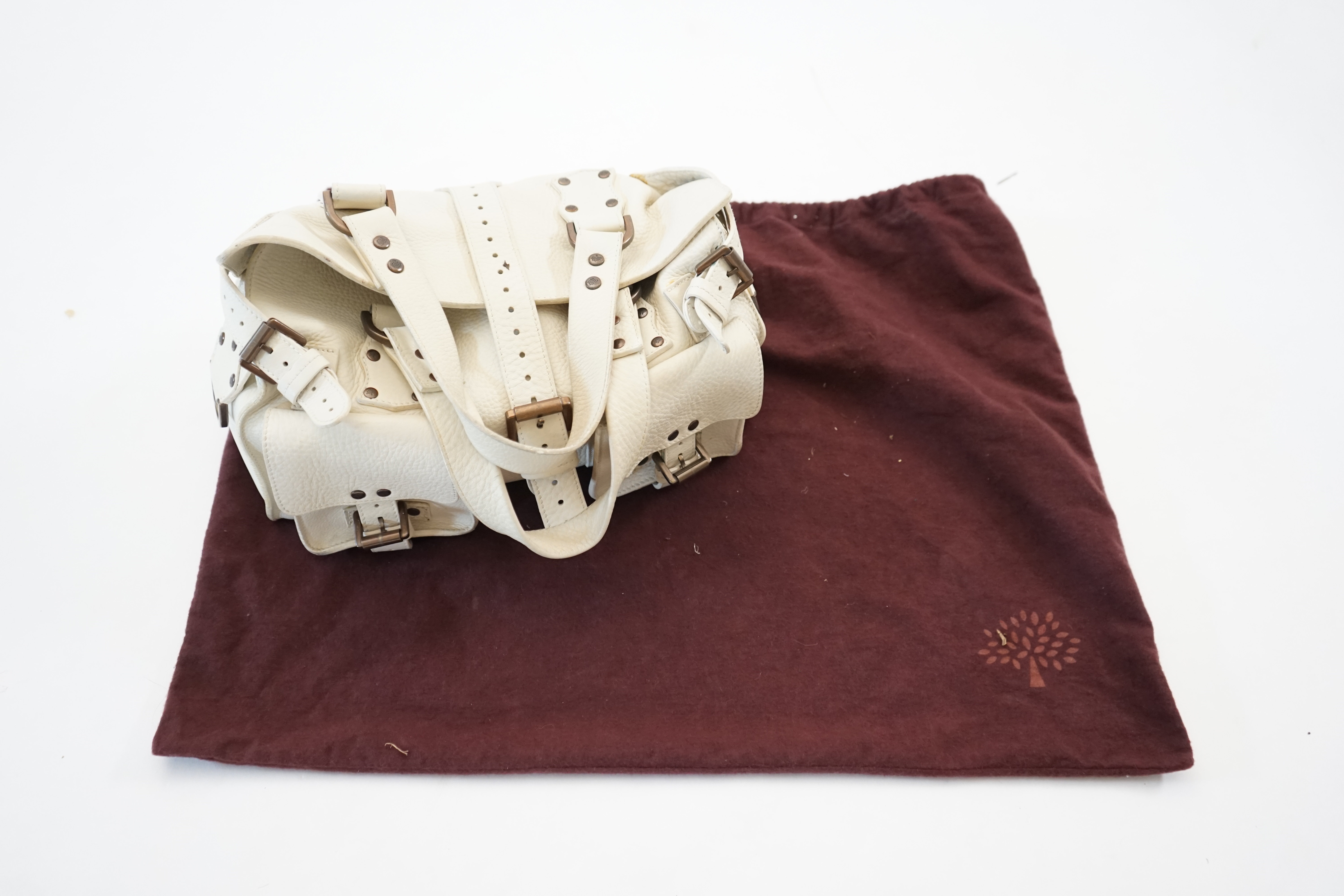 A Mulberry Roxanne cream leather handbag width 34cm, depth 15cm, height 18cm